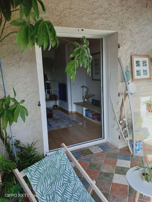 Appartement Au Coeur Du Village De Callian Luaran gambar
