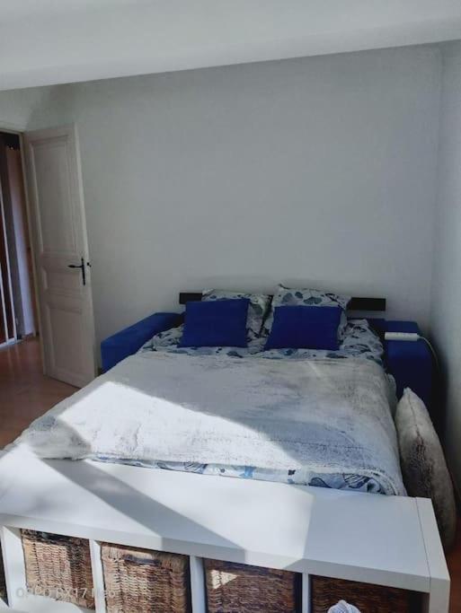 Appartement Au Coeur Du Village De Callian Luaran gambar