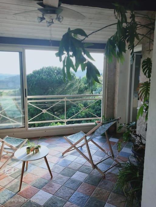 Appartement Au Coeur Du Village De Callian Luaran gambar