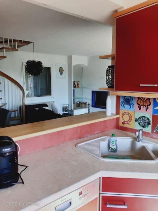 Appartement Au Coeur Du Village De Callian Luaran gambar