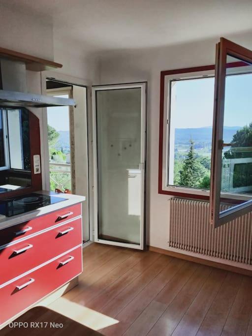 Appartement Au Coeur Du Village De Callian Luaran gambar